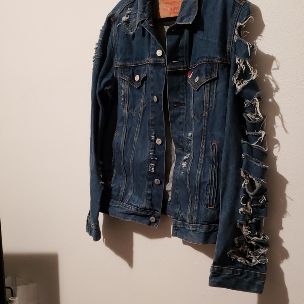 Jacket - Picture 4 of 4